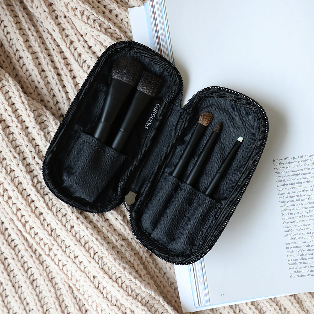 BỘ CỌ TRANG ĐIỂM KÈM VÍ PICCASSO MATT BLACK BRUSH SET